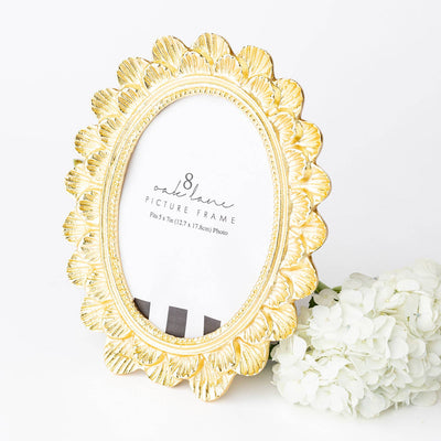 Gold Scalloped 5x7 Picture Frame