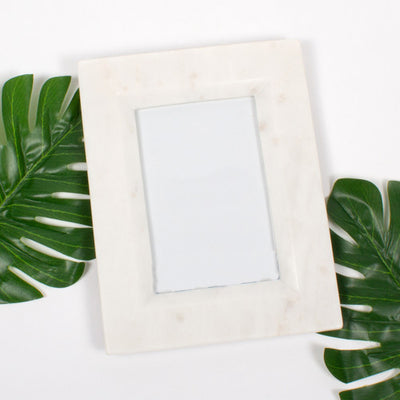 White Marble 4" x 6" Picture Frame