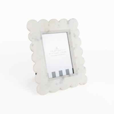 White Scalloped Marble 4x6 Picture Frame